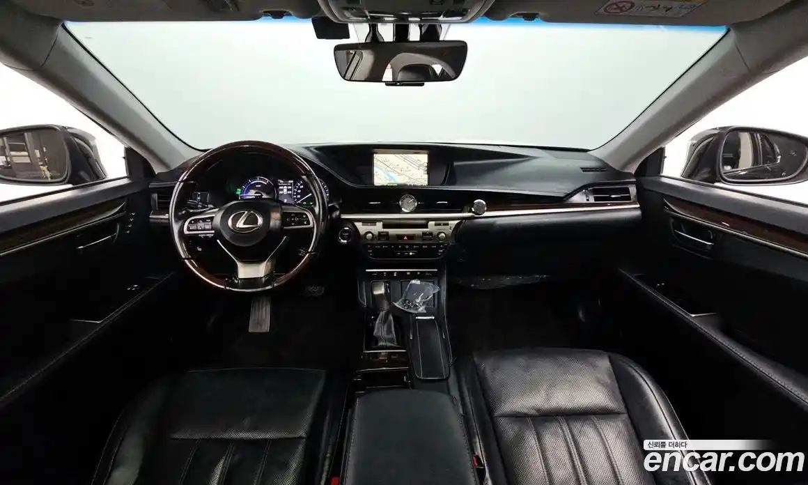 Lexus ES 2018 2.5 Автомат в Москве № 214682, фото 15