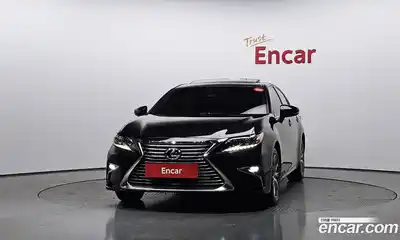 Lexus ES 2018 2.5 Автомат в Москве № 214682, миниатюра 6