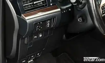 Lexus ES 2018 2.5 Автомат в Москве № 214682, миниатюра 9