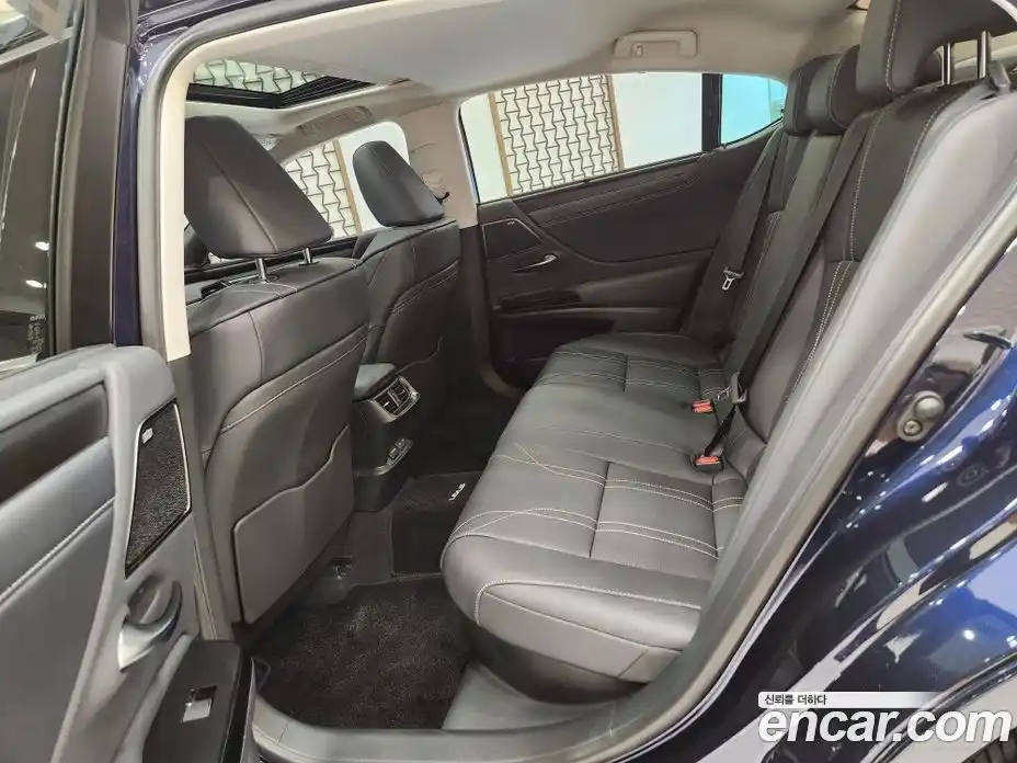 Lexus ES 2026 2.5 Вариатор в Москве № 214741, фото 14