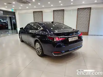 Lexus ES 2026 2.5 Вариатор в Москве № 214741, миниатюра 2