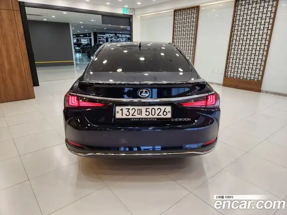 Lexus ES 2026 2.5 Вариатор в Москве № 214741, фото 4