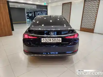 Lexus ES 2026 2.5 Вариатор в Москве № 214741, миниатюра 4