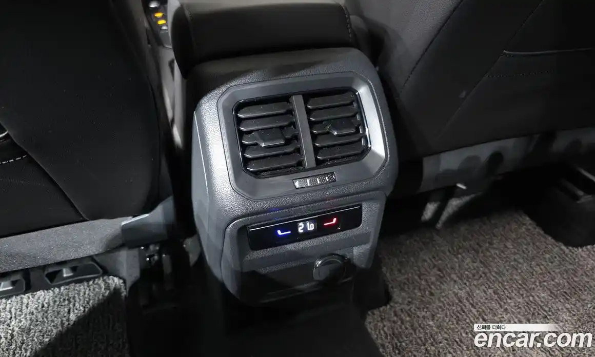 Volkswagen Tiguan 2022 2.0 Автомат в Москве № 214897, фото 19