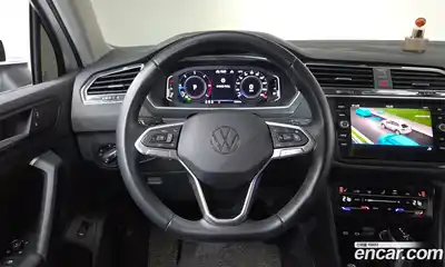 Volkswagen Tiguan 2022 2.0 Автомат в Москве № 214897, миниатюра 8