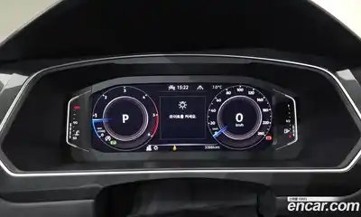 Volkswagen Tiguan 2022 2.0 Автомат в Москве № 214897, миниатюра 10