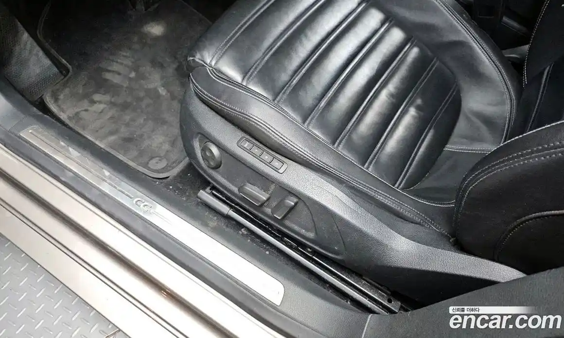 Volkswagen CC 2015 2.0 Автомат в Москве № 215327, фото 18