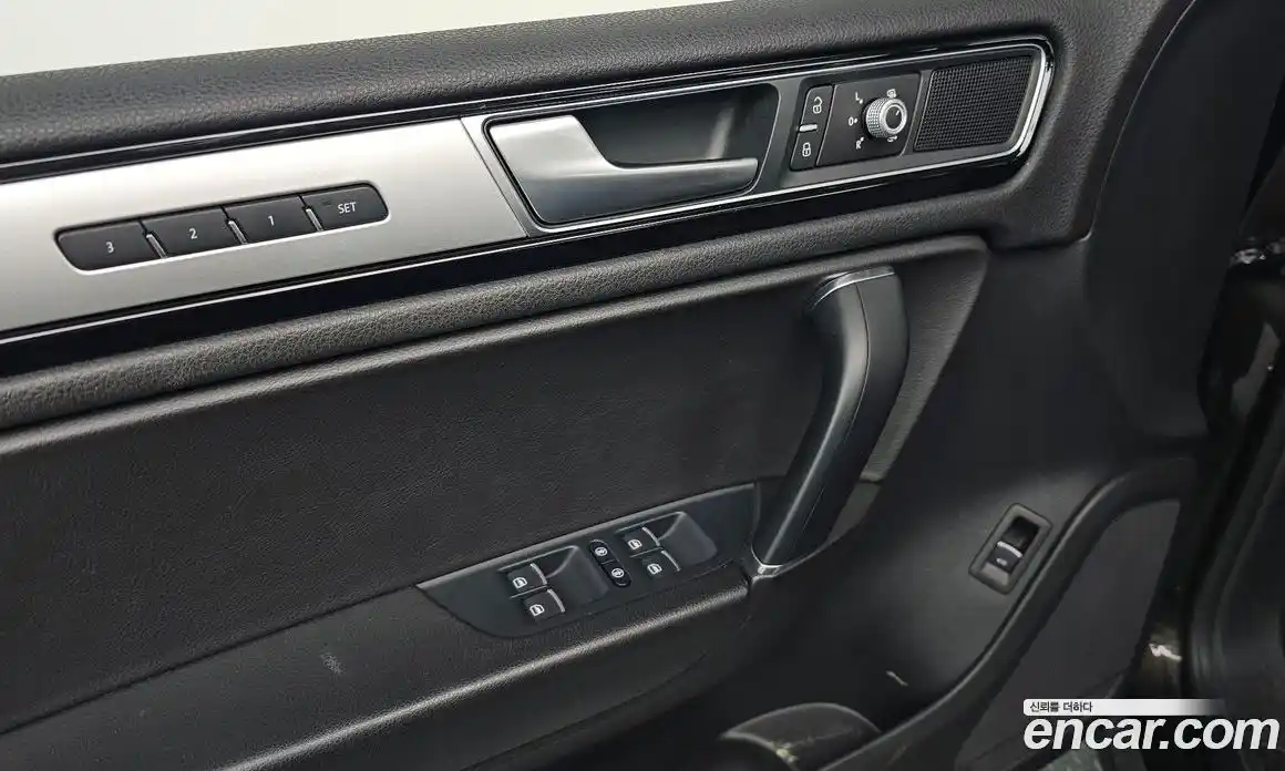 Volkswagen Touareg 2016 3.0 Автомат в Москве № 215360, фото 5