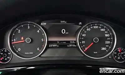 Volkswagen Touareg 2016 3.0 Автомат в Москве № 215360, миниатюра 8