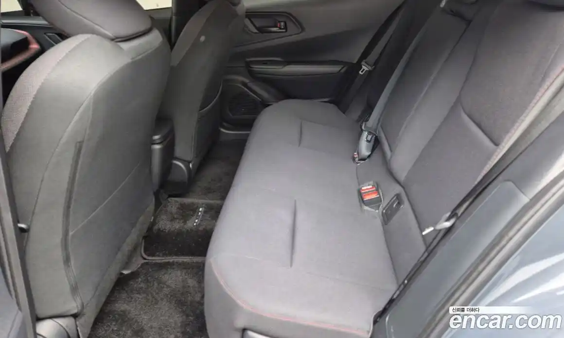 Toyota Prius 2024 2.0 Автомат в Москве № 215597, фото 11