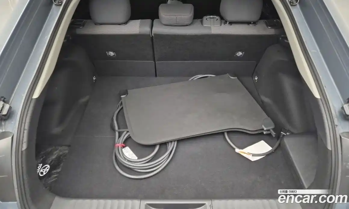 Toyota Prius 2024 2.0 Автомат в Москве № 215597, фото 15