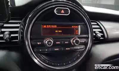 Mini Cooper 2015 1.5 Автомат в Москве № 216005, миниатюра 12