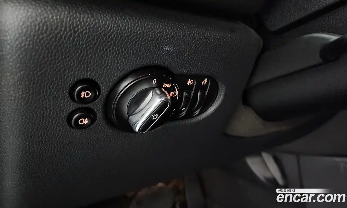 Mini Cooper 2015 1.5 Автомат в Москве № 216005, фото 17