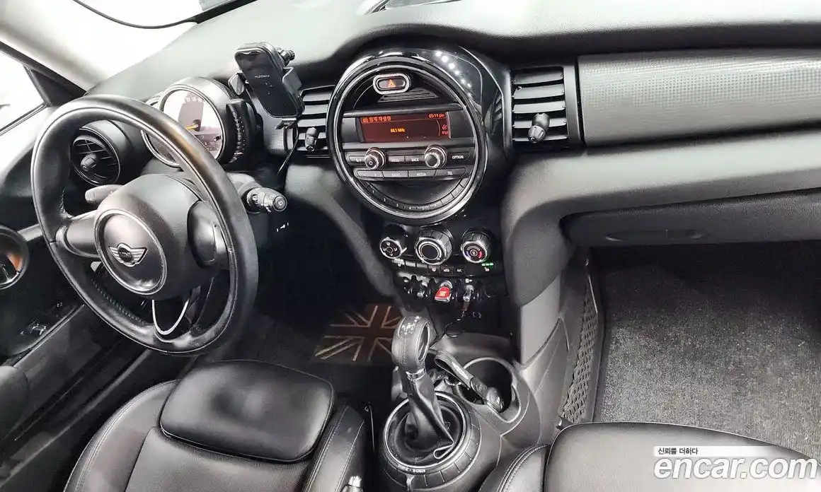 Mini Cooper 2015 1.5 Автомат в Москве № 216005, фото 18