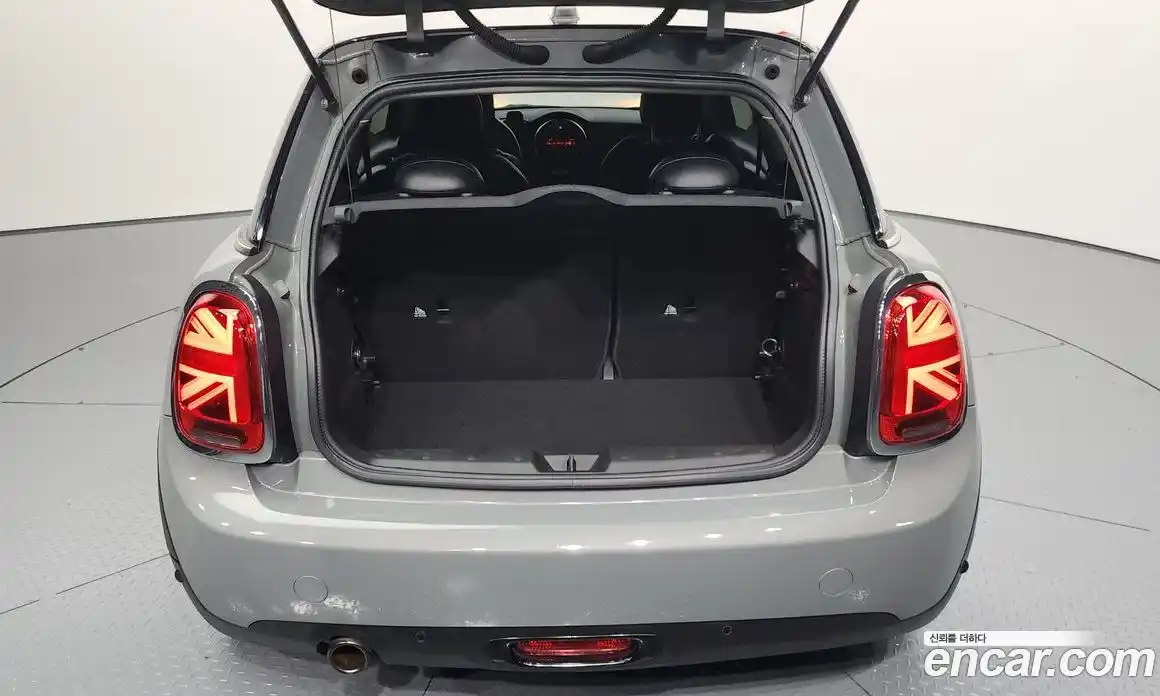 Mini Cooper 2015 1.5 Автомат в Москве № 216005, фото 3