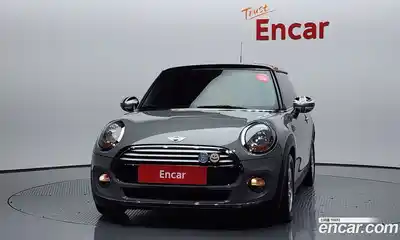 Mini Cooper 2015 1.5 Автомат в Москве № 216005, миниатюра 5