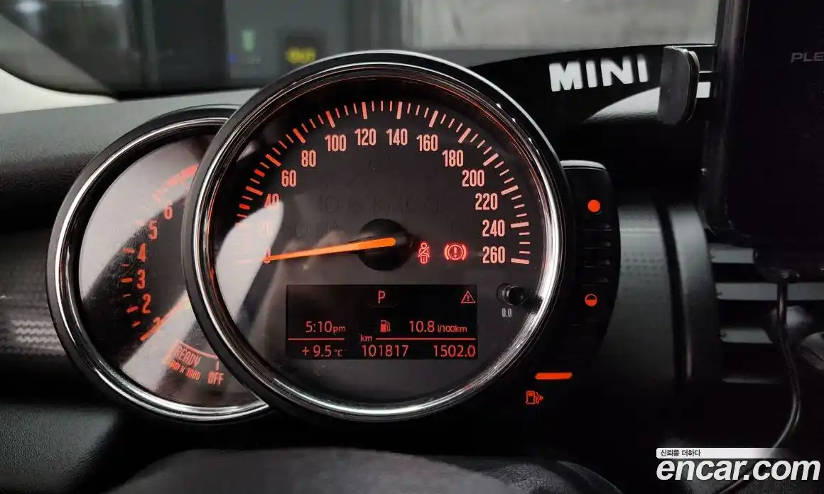 Mini Cooper 2015 1.5 Автомат в Москве № 216005, фото 9