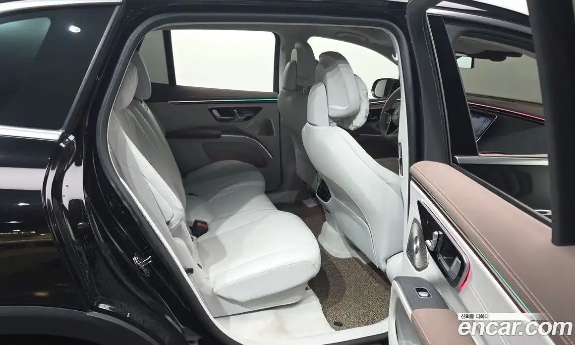 Mercedes-Benz EQS 2023 0.3 Автомат в Москве № 220478, фото 16