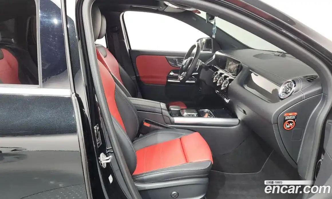 Mercedes-Benz GLA-Class 2023 2.0 Автомат в Москве № 222373, фото 11