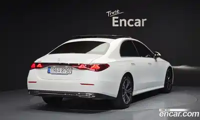 Mercedes-Benz E-Class 2024 2.0 Автомат в Москве № 222519, миниатюра 5