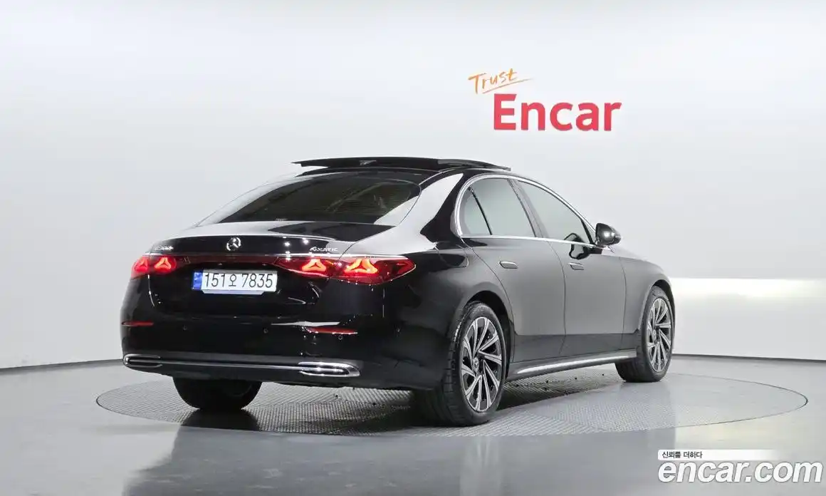 Mercedes-Benz E-Class 2024 2.0 Автомат в Москве № 223024, фото 9