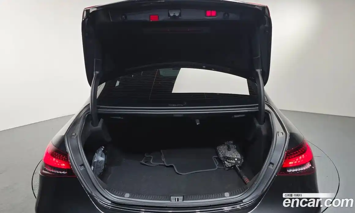 Mercedes-Benz E-Class 2021 2.0 Автомат в Москве № 223278, фото 13