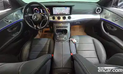 Mercedes-Benz E-Class 2021 2.0 Автомат в Москве № 223278, миниатюра 4