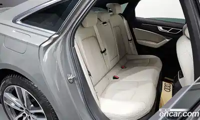 Audi A6 2023 2.0 Автомат в Москве № 224264, миниатюра 12