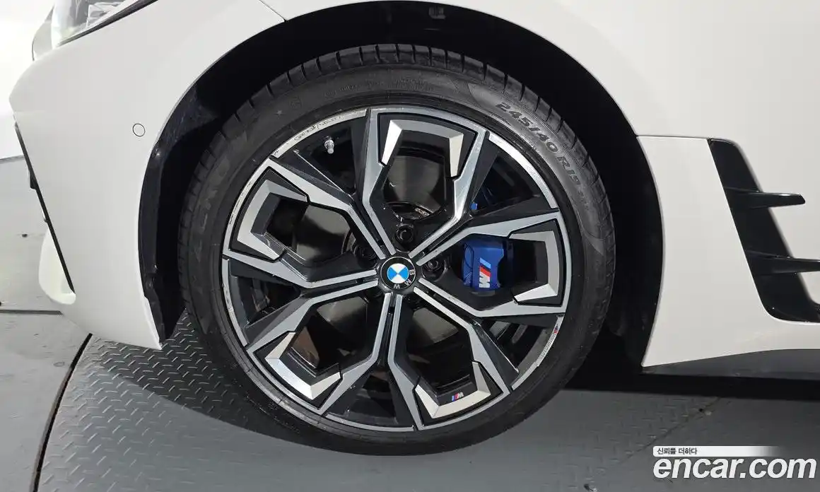 BMW 4-Series 2024 2.0 Автомат в Москве № 228459, фото 15