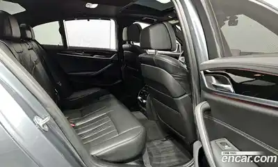 BMW 5-Series 2018 2.0 Автомат в Москве № 228995, миниатюра 11