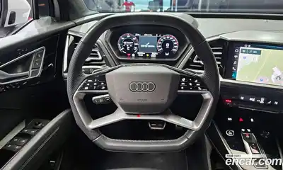 Audi Q4 e-tron 2022 0.2 Автомат в Москве № 230033, миниатюра 2