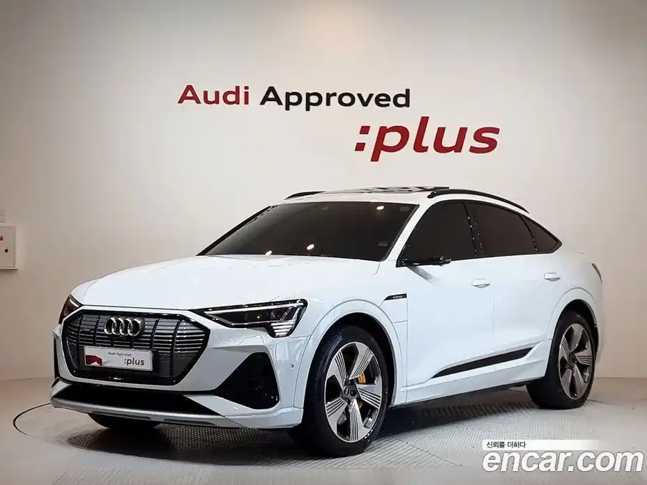 Audi e-tron 2023 0.2 Автомат в Москве № 230358, фото 1