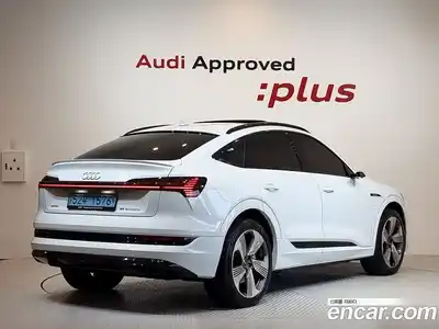 Audi e-tron 2023 0.2 Автомат в Москве № 230358, миниатюра 2