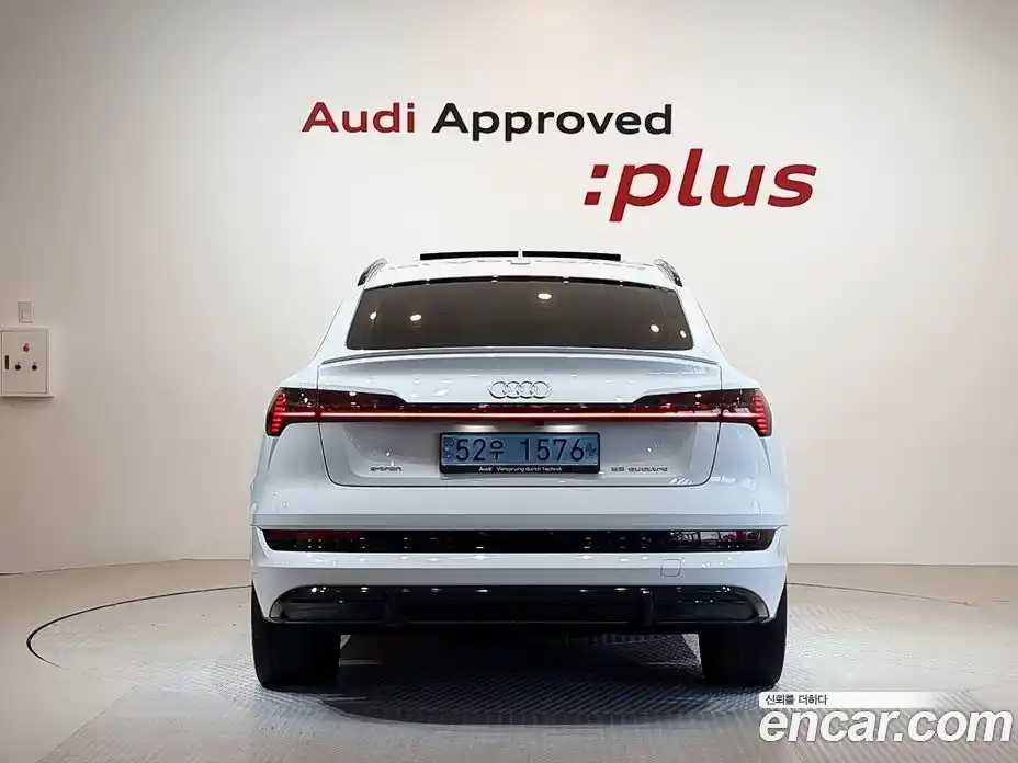 Audi e-tron 2023 0.2 Автомат в Москве № 230358, фото 4