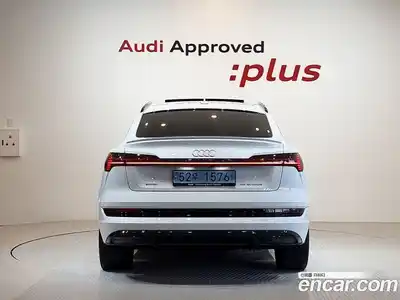 Audi e-tron 2023 0.2 Автомат в Москве № 230358, миниатюра 4