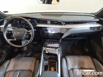 Audi e-tron 2023 0.2 Автомат в Москве № 230358, миниатюра 7
