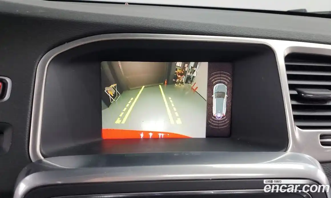 Volvo V60 2018 2.0 Автомат в Москве № 230595, фото 15