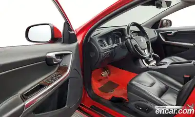 Volvo V60 2018 2.0 Автомат в Москве № 230595, миниатюра 4