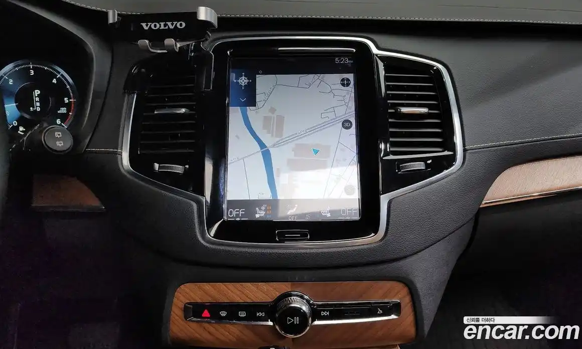 Volvo XC90 2018 2.0 Автомат в Москве № 230633, фото 15