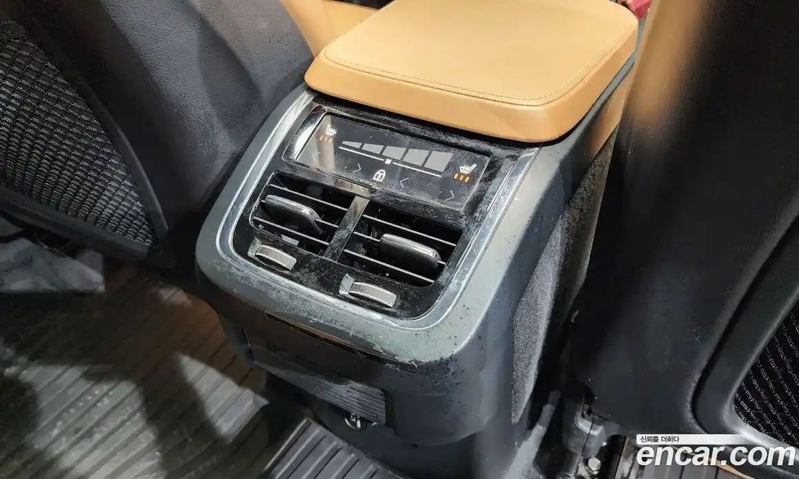 Volvo XC90 2018 2.0 Автомат в Москве № 230633, фото 18