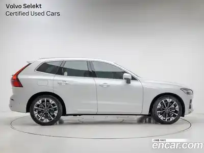 Volvo XC60 2026 2.0 Автомат в Москве № 230779, миниатюра 3