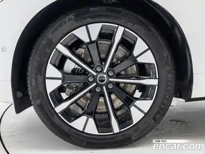 Volvo XC60 2026 2.0 Автомат в Москве № 230779, миниатюра 5