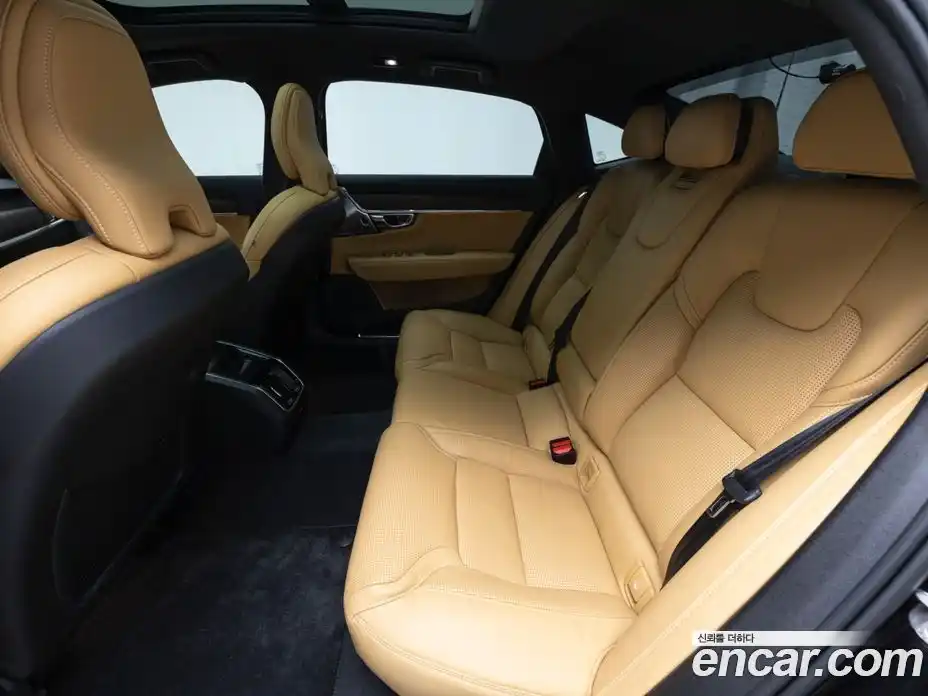 Volvo S90 2024 2.0 Автомат в Москве № 230870, фото 10