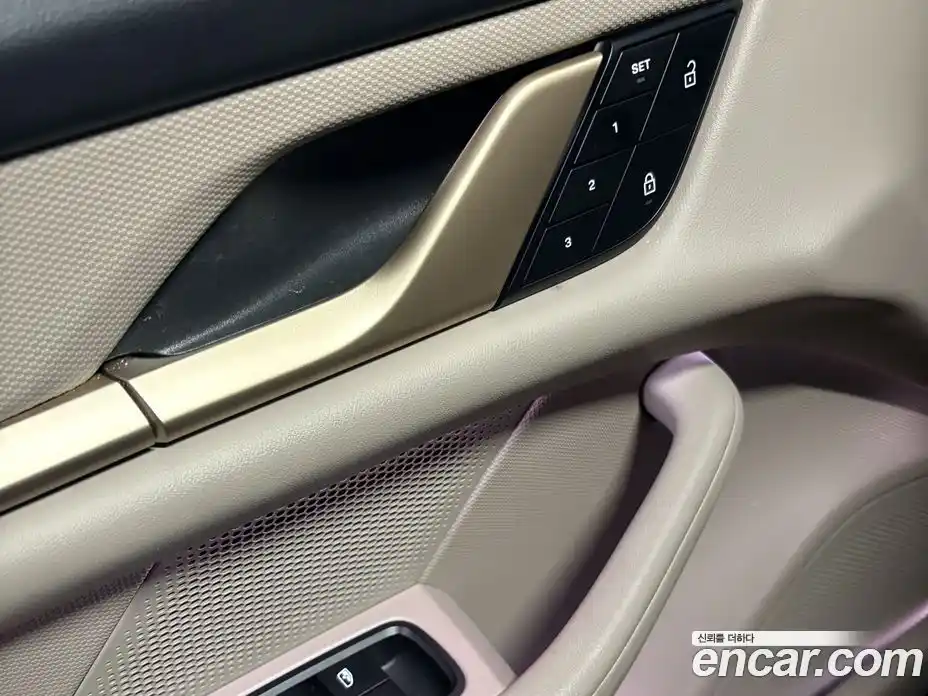 Porsche Taycan 2024 Автомат в Москве № 231016, фото 13