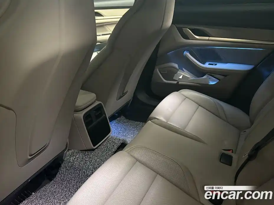 Porsche Taycan 2024 Автомат в Москве № 231016, фото 15