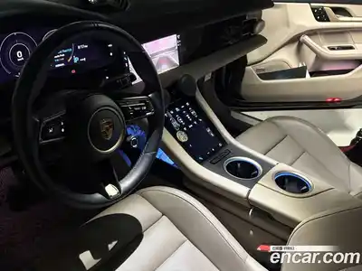 Porsche Taycan 2024 Автомат в Москве № 231016, миниатюра 5