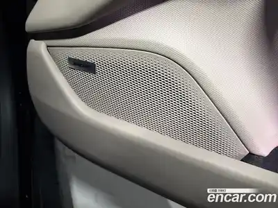 Porsche Taycan 2024 Автомат в Москве № 231016, миниатюра 9