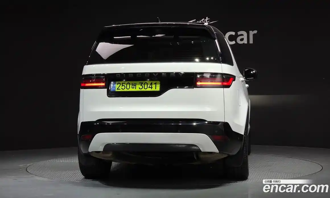 Land Rover Discovery 2024 3.0 Автомат в Москве № 231203, фото 12