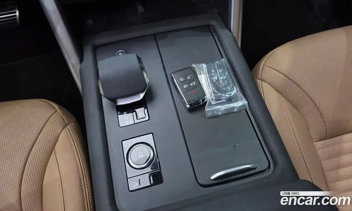 Land Rover Discovery 2024 3.0 Автомат в Москве № 231203, фото 14