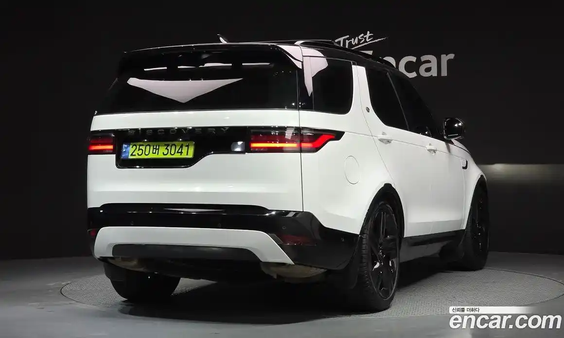 Land Rover Discovery 2024 3.0 Автомат в Москве № 231203, фото 3